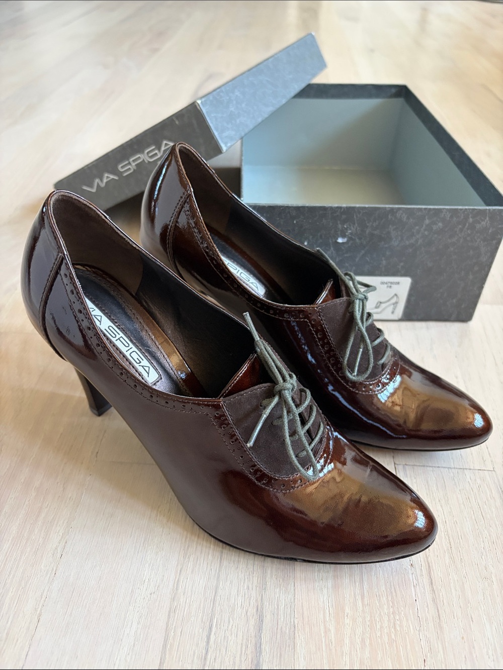 Via Spiga Brown Patent Leather Lace-Up Oxford Heels 6.5M
